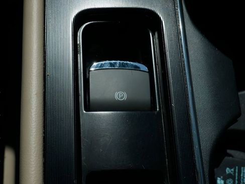 Certified 2023 Lincoln Corsair AWD w/ Equipment Group 101A image 26