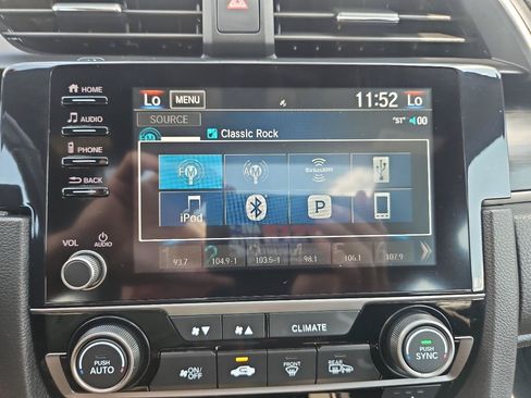 Used 2020 Honda Civic EX image 32