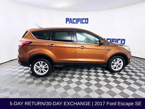 Used 2017 Ford Escape SE w/ SE Cold Weather Package image 9