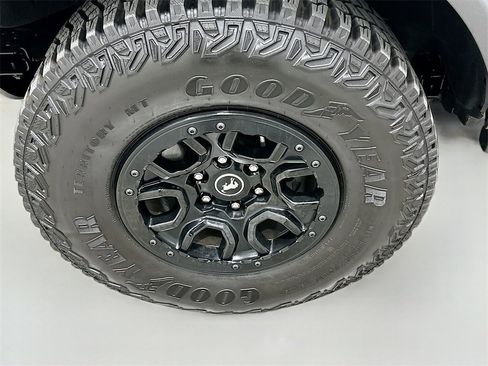 Used 2024 Ford Bronco Wildtrak image 31