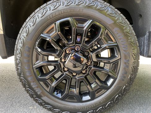 Used 2026 GMC Sierra 2500 Denali Ultimate AWD/4WD image 48