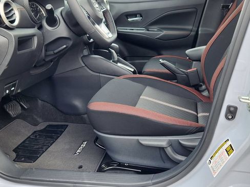 New 2025 Nissan Versa SR w/ Trunk Package FWD image 13