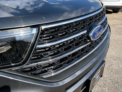 Used 2020 Ford Explorer XLT w/ Equipment Group 202A image 33