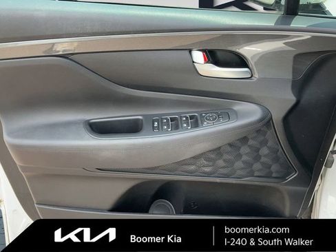 Used 2022 Hyundai Santa Fe SEL w/ Convenience Package FWD image 16