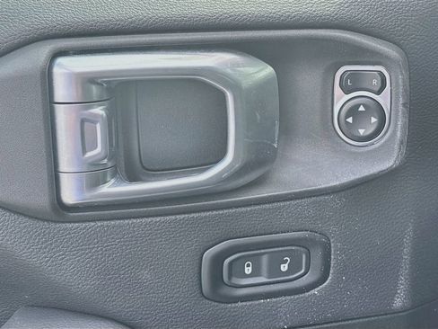 Certified 2023 Jeep Wrangler Unlimited Sahara AWD/4WD image 19