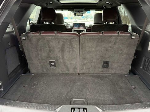 Used 2025 Ford Explorer Platinum w/ LUX Leather Package image 30