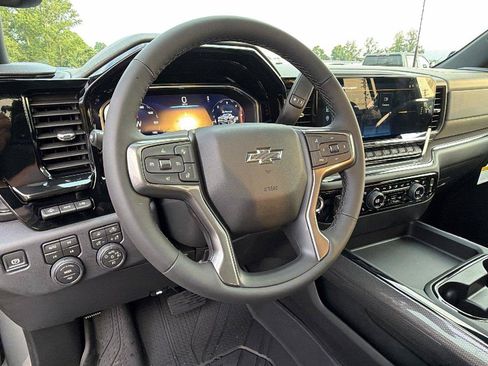 New 2026 Chevrolet Silverado 2500 ZR2 AWD/4WD image 17