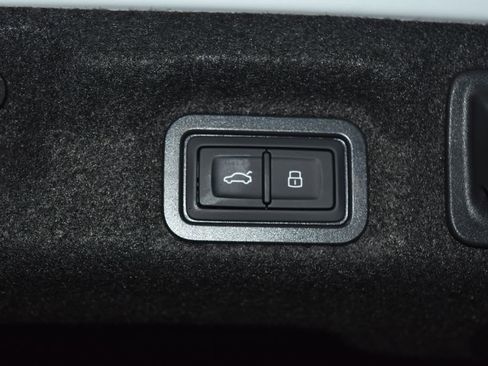 Used 2021 BMW 440i xDrive Coupe w/ Premium Package image 35