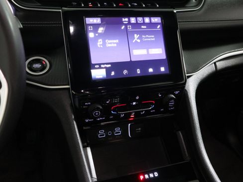 Used 2023 Jeep Grand Cherokee L Laredo image 24