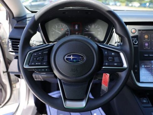 Used 2025 Subaru Outback AWD/4WD image 16