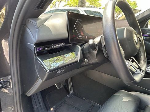 Used 2025 BMW 530i RWD image 20