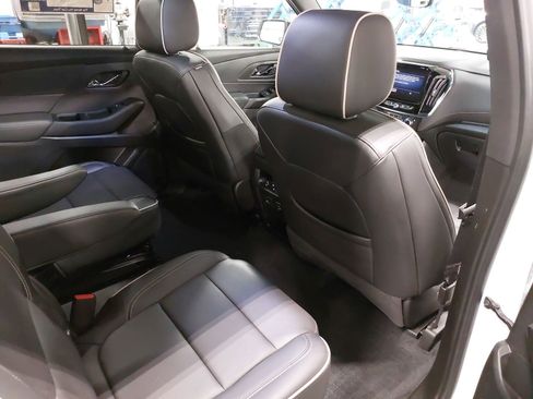 Used 2023 Chevrolet Traverse Premier w/ Redline Edition image 11