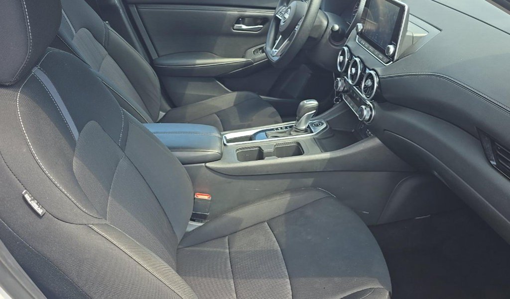 Used 2025 Nissan Sentra SV FWD image 6