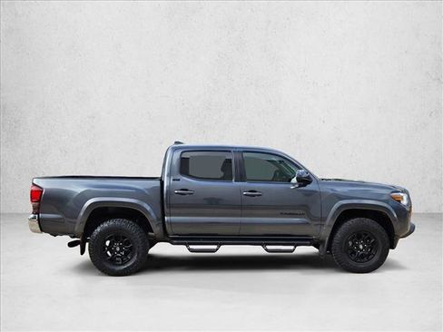 Used 2022 Toyota Tacoma SR5 image 4