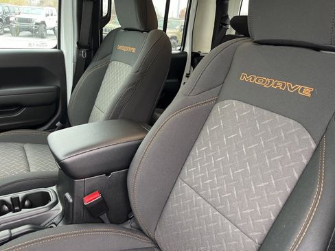 New 2026 Jeep Gladiator Mojave image 4