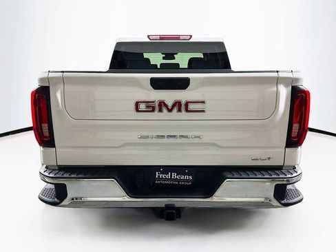 Used 2026 GMC Sierra 1500 SLT AWD/4WD image 7