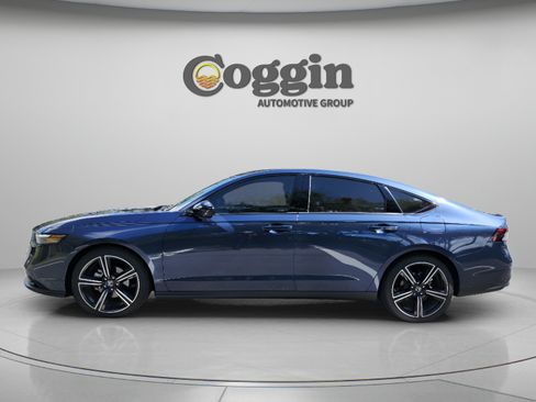 Used 2026 Honda Accord SE image 3