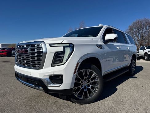 New 2026 GMC Yukon XL Denali w/ LPO, Floor Liner Package AWD/4WD image 1