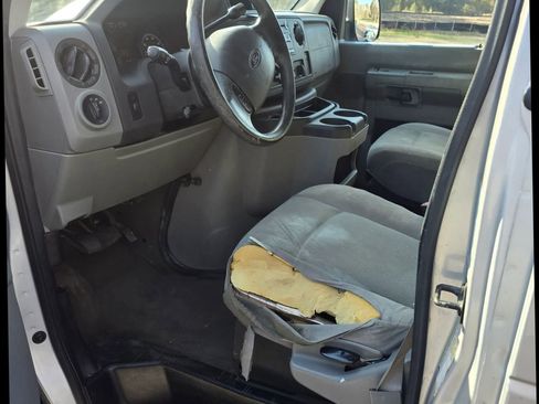 Used 2009 Ford E-350 and Econoline 350 XL image 18