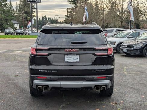 Used 2024 GMC Acadia Elevation image 4