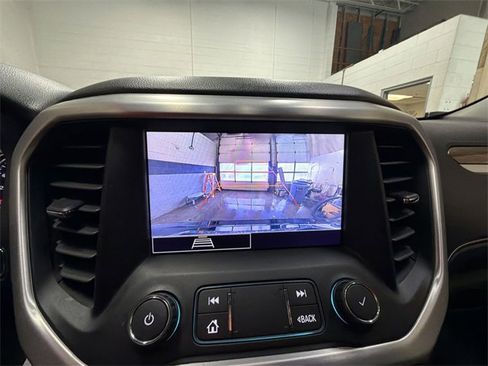 Certified 2021 GMC Acadia SLE w/ Driver Convenience Package image 17