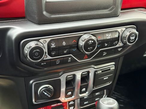 Used 2021 Jeep Wrangler Rubicon w/ LED Lighting Group image 15