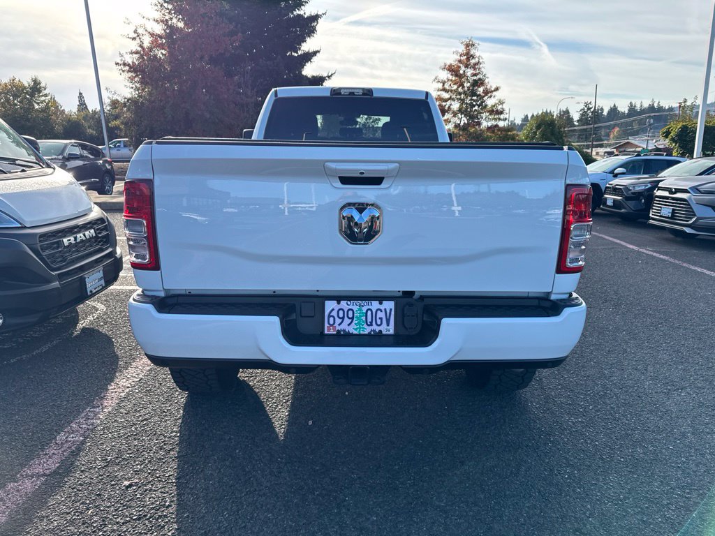 Used 2024 RAM 3500 Big Horn w/ Sport Appearance Package AWD/4WD image 11