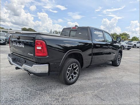 Used 2025 RAM 1500 Laramie w/ Advanced Safety Group II AWD/4WD image 5