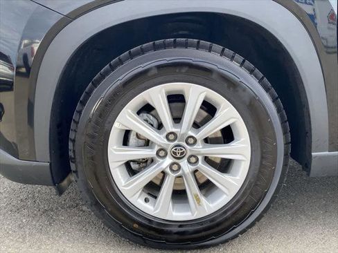 Certified 2025 Toyota Grand Highlander AWD image 10