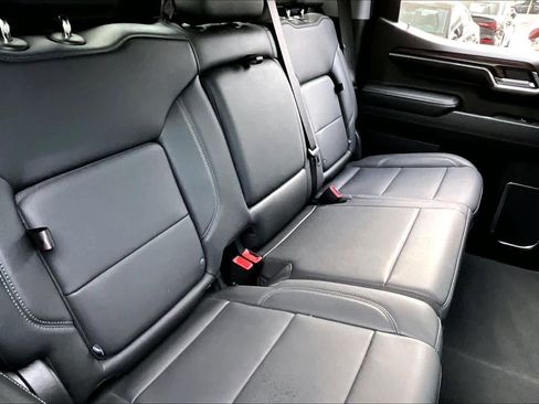 Used 2024 GMC Sierra 1500 SLT image 20