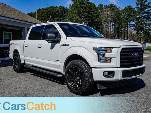 Used 2017 Ford F150 XLT w/ Equipment Group 302A Luxury image 9