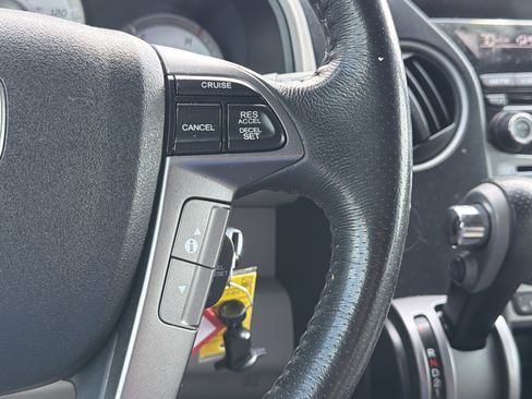 Used 2014 Honda Pilot Touring image 15