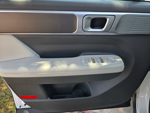 Used 2024 Hyundai Santa Fe SEL FWD image 30