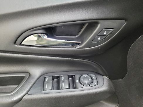 Used 2019 Chevrolet Equinox LT AWD/4WD image 27