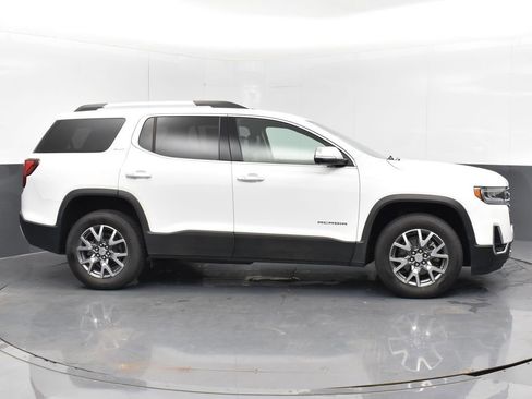 Used 2023 GMC Acadia SLT image 4