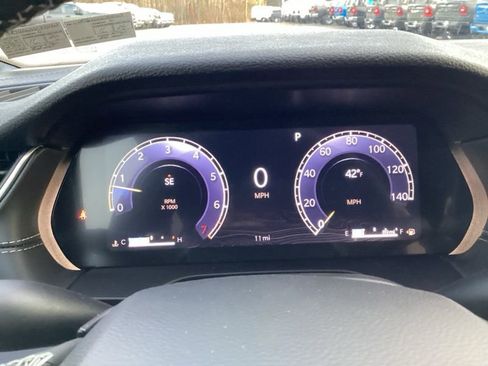 New 2025 Jeep Grand Cherokee Laredo X w/ Luxury Tech Group I image 37