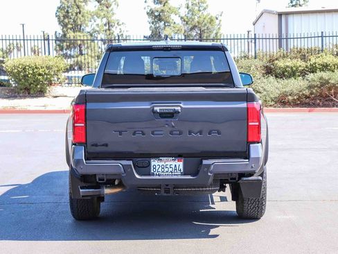 Certified 2024 Toyota Tacoma TRD Off-Road w/ TRD Off Road Premium Package AWD/4WD image 6