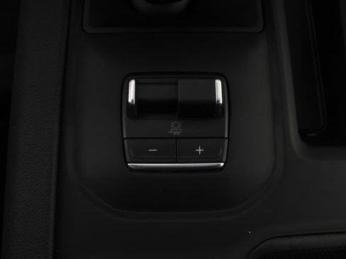 New 2026 GMC Sierra 1500 AT4 image 9