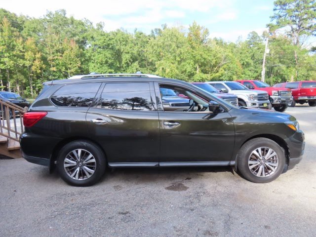 Used 2017 Nissan Pathfinder SL w/ SL Tech Package AWD/4WD image 6