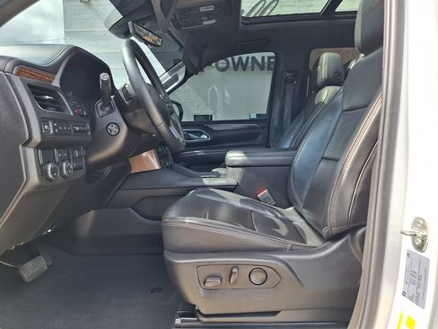 Used 2021 Chevrolet Tahoe High Country RWD image 16