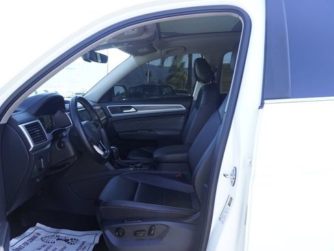 Used 2023 Volkswagen Atlas SEL AWD/4WD image 25