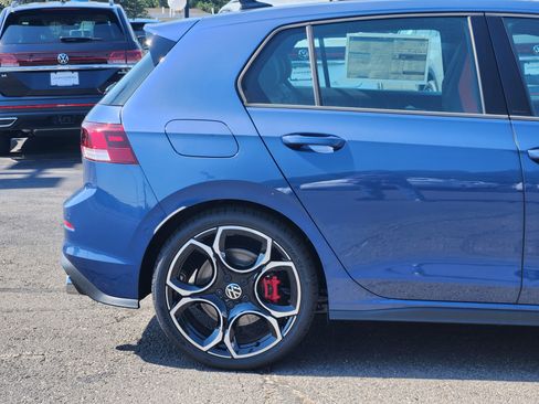 New 2025 Volkswagen GTI Autobahn image 8