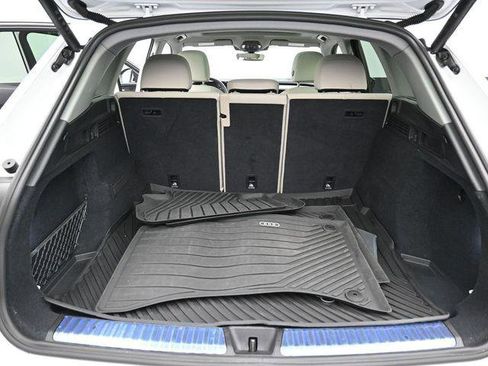 Certified 2025 Audi Q5 Premium Plus w/ Premium Plus image 32