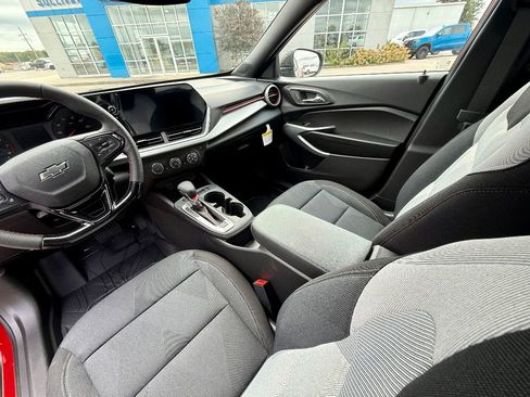 New 2026 Chevrolet Trax RS image 13