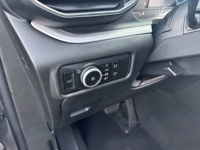 Used 2024 Ford Explorer XLT w/ Equipment Group 202A RWD image 27