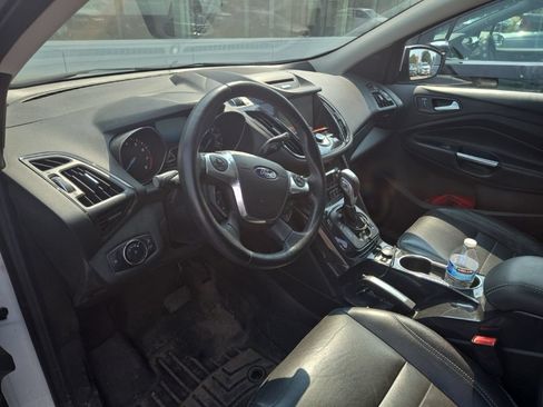 Used 2014 Ford Escape Titanium w/ Equipment Group 401A AWD/4WD image 8