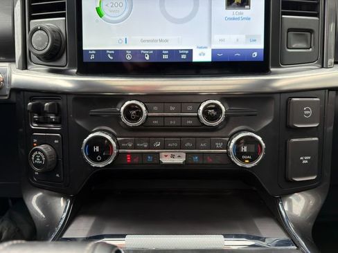 Used 2021 Ford F150 Lariat image 34