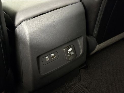 Used 2024 Nissan Frontier SL w/ Technology Package RWD image 52