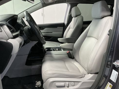 Used 2023 Honda Odyssey EX-L image 14