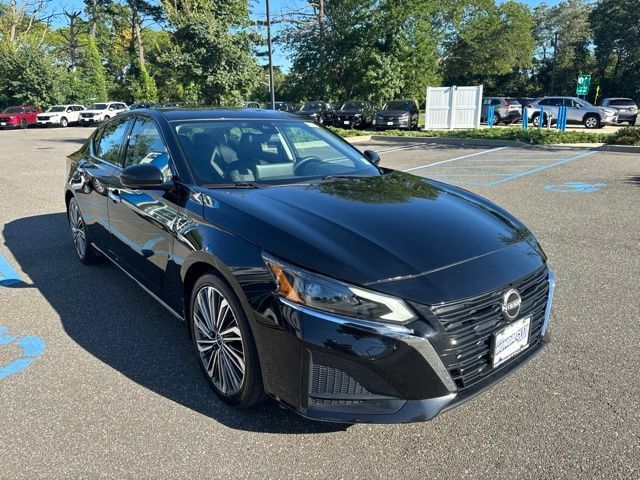 Used 2024 Nissan Altima 2.5 SL FWD image 10
